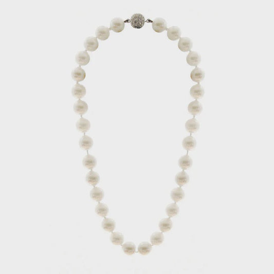 Classic Round Pearl Short Necklace Sybella