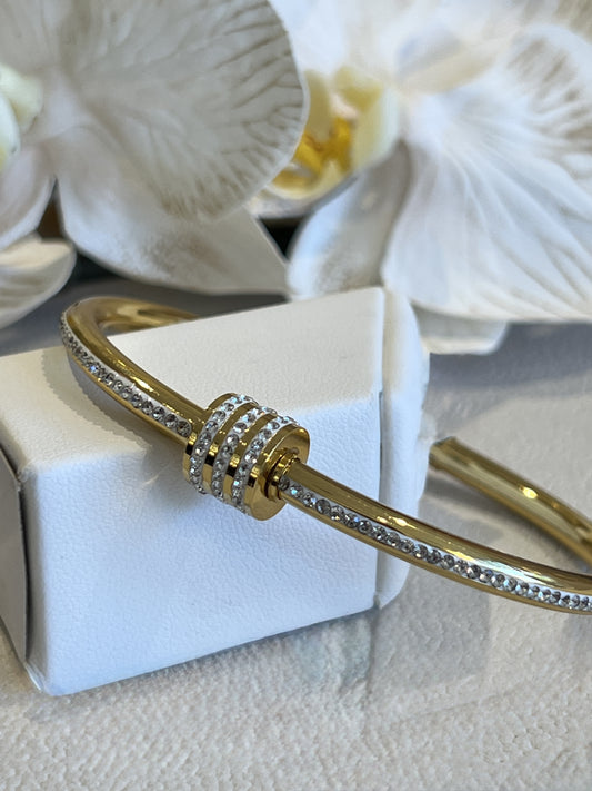 Crystal Clasp Bangle